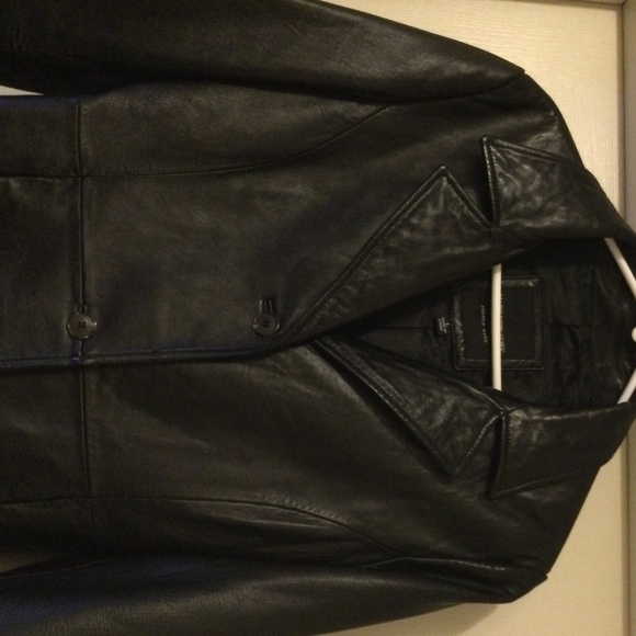ANDREW MARC Women’s Leather Jacket - Picture 8 of 15